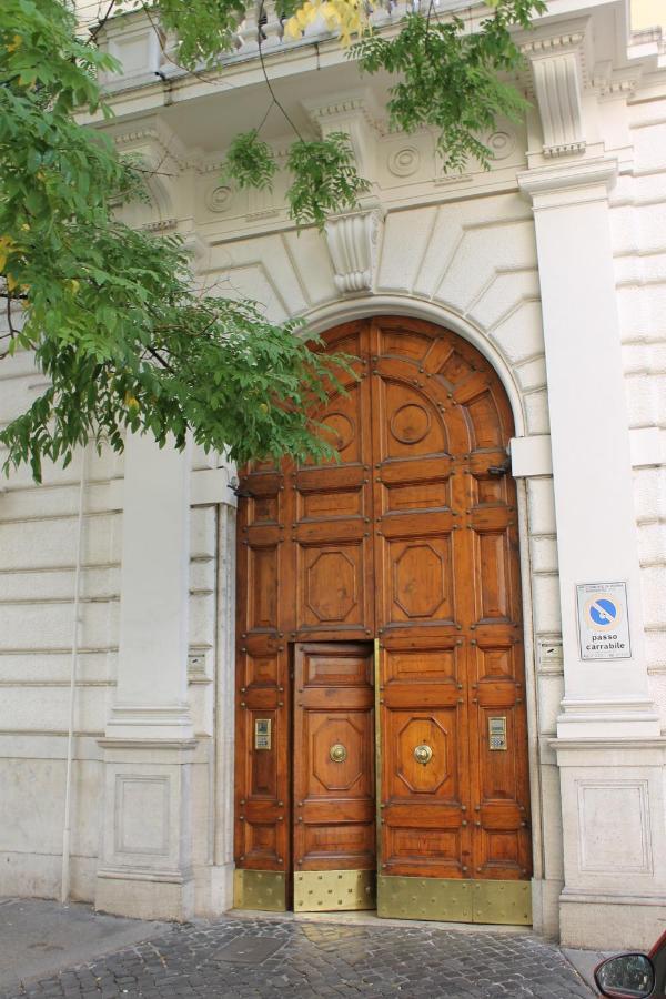 Little Rose Haven Hotel Rome Exterior photo